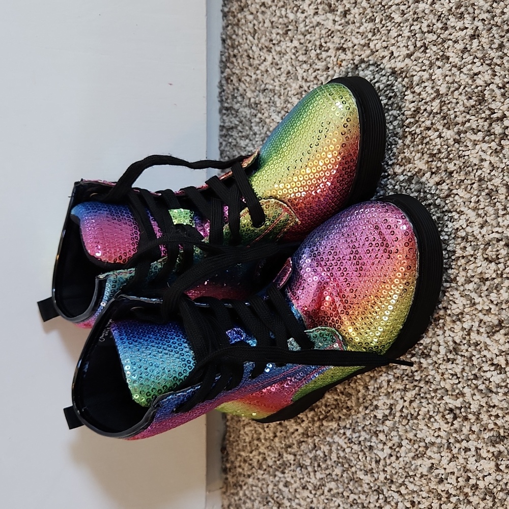 Girls size 3 Jessica Carlyle Boots